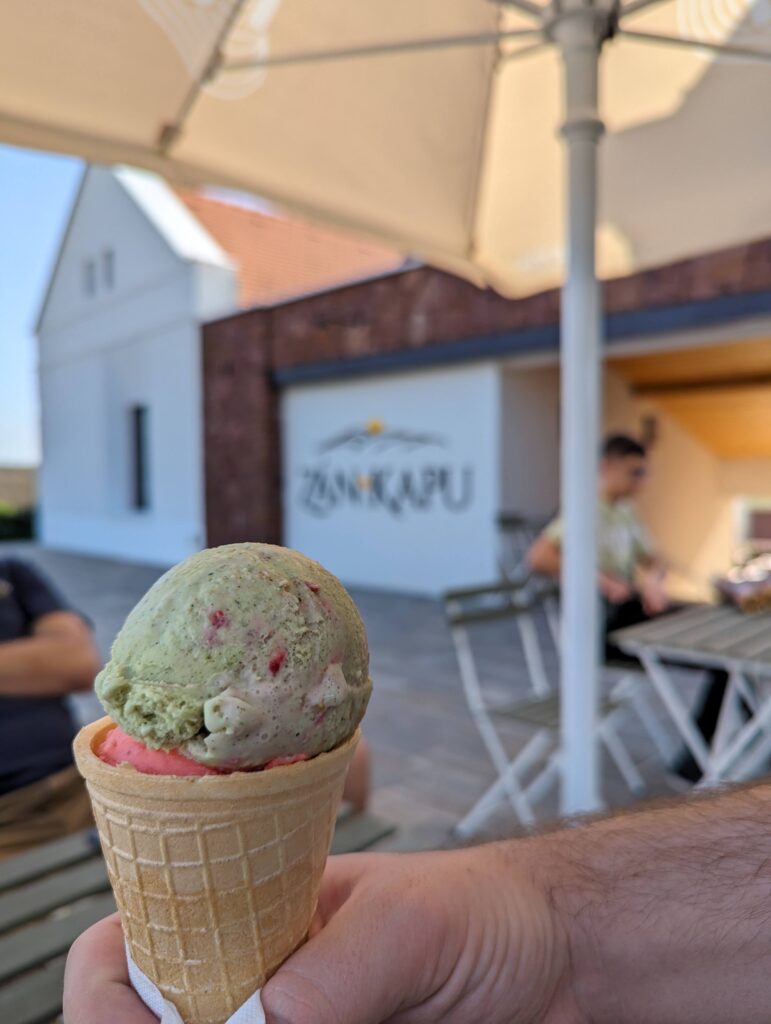 Zánkapu szállás Zánka fagylaltozó